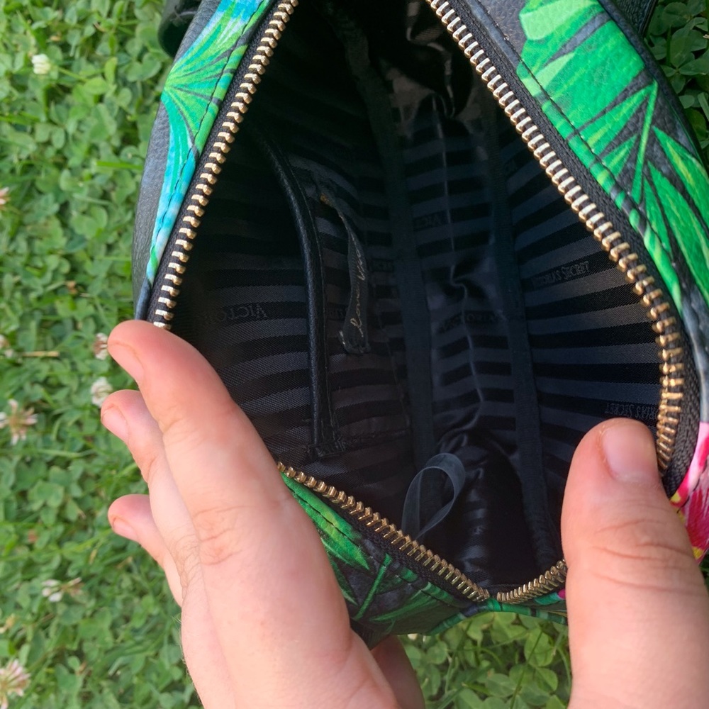 Fanny Pack - Picture 3 of 3